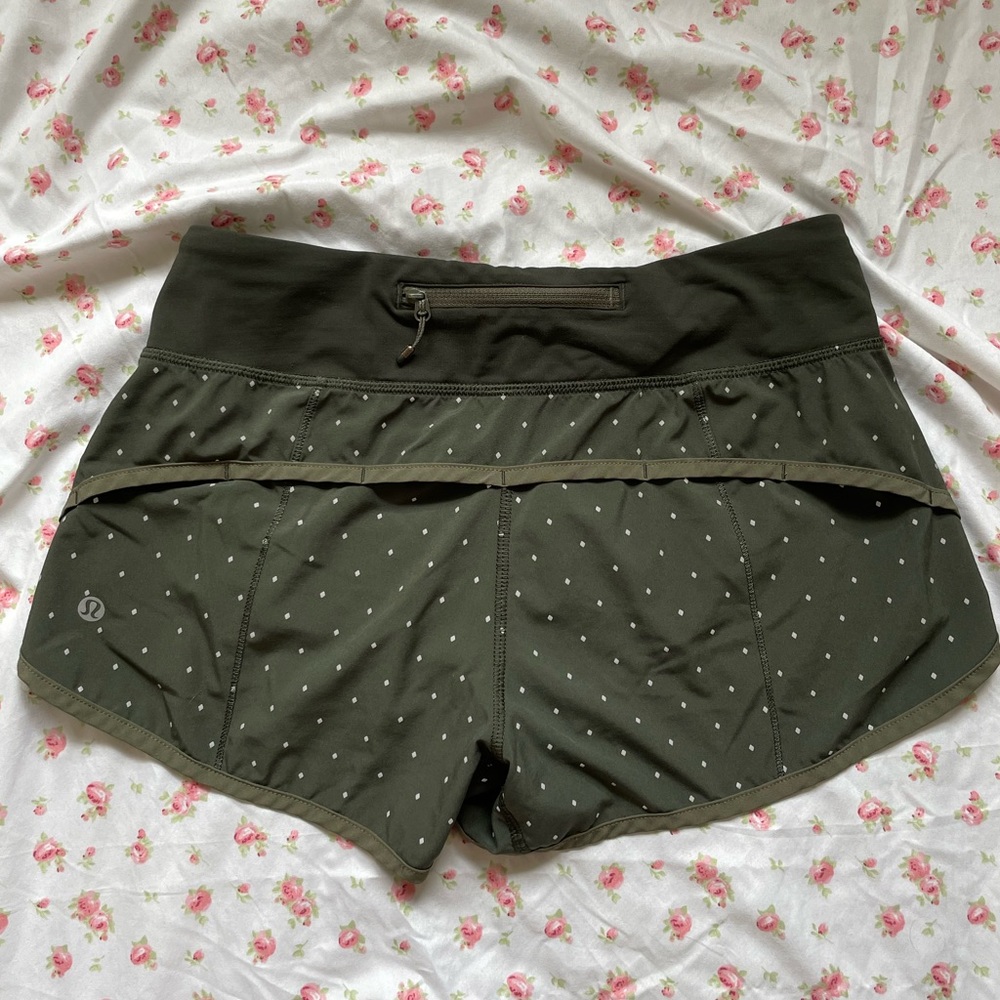 Green Polka Dot Lululemon Speed Up Shorts | Size 4